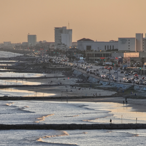 Galveston, TX shoreline and skyline