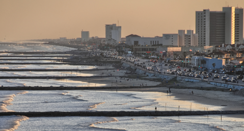 Galveston, TX shoreline and skyline