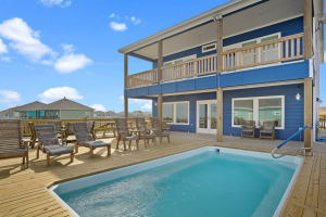 vacation rental with pool